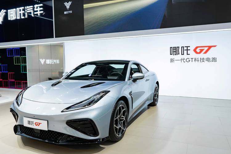 广州南沙区利旺恒企业管理咨询哪吒汽车在智能汽车领域的表现，领途汽车在新能源汽车市场中的影响力